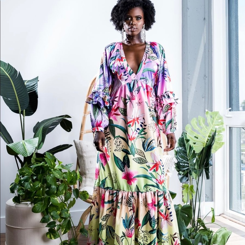 Floral Ombré Maxi Dress with Ruffle Bottom